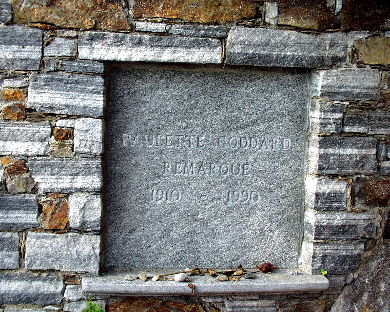Grab von Paulette Goddard auf dem Friedhof in Ronco sopra Ascona